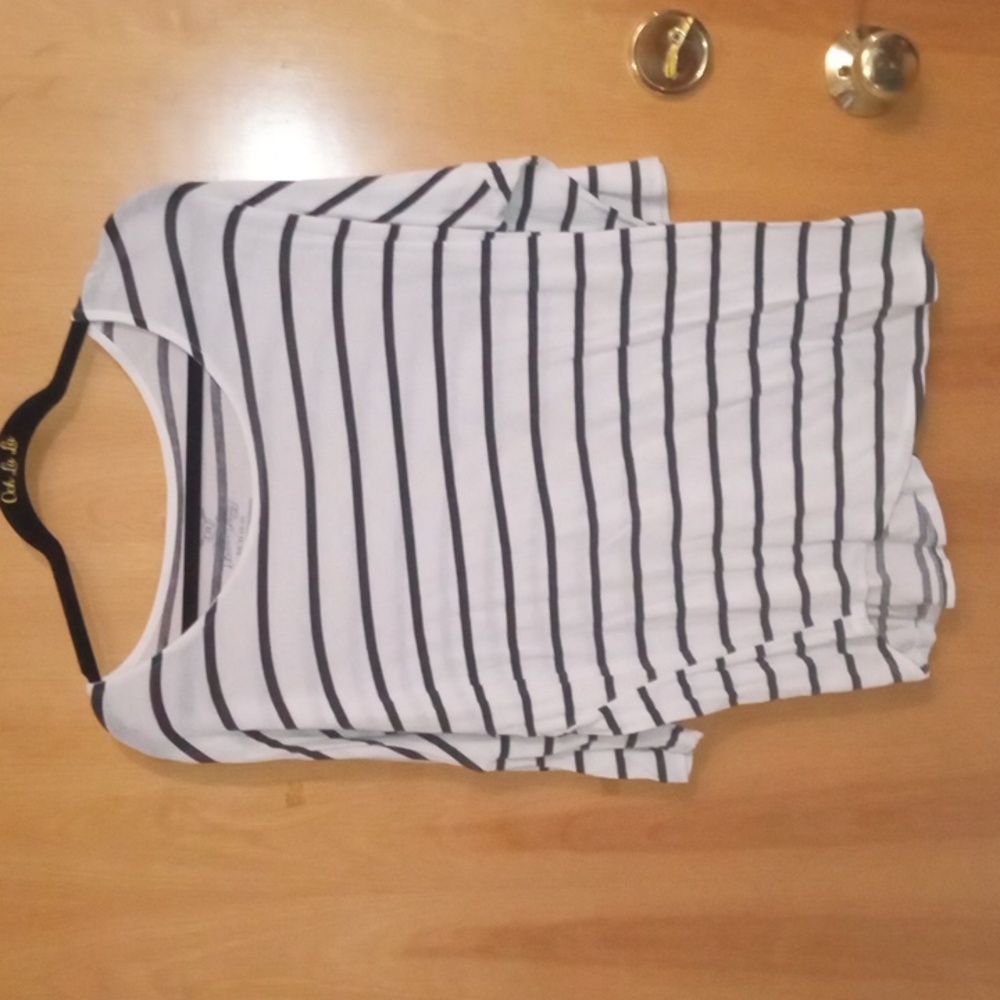 Women's faded glory top size small(4-6)
